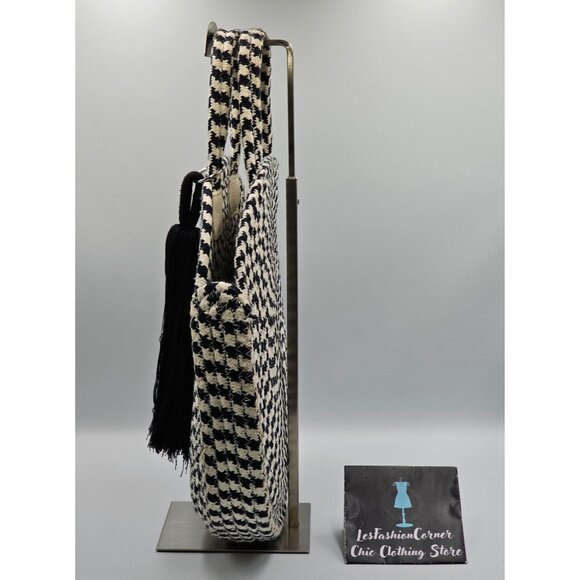 La Regale Women's Black White Round Woven Houndstooth Tote Bag Tassel Sz L 2632 - Picture 3 of 10